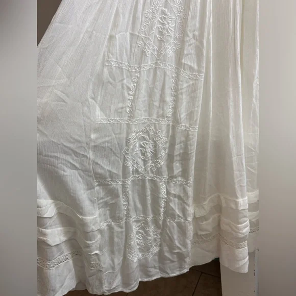 Free People Women's Embroidered Withe Backless Maxi Dress Size L - Picture 2 of 5